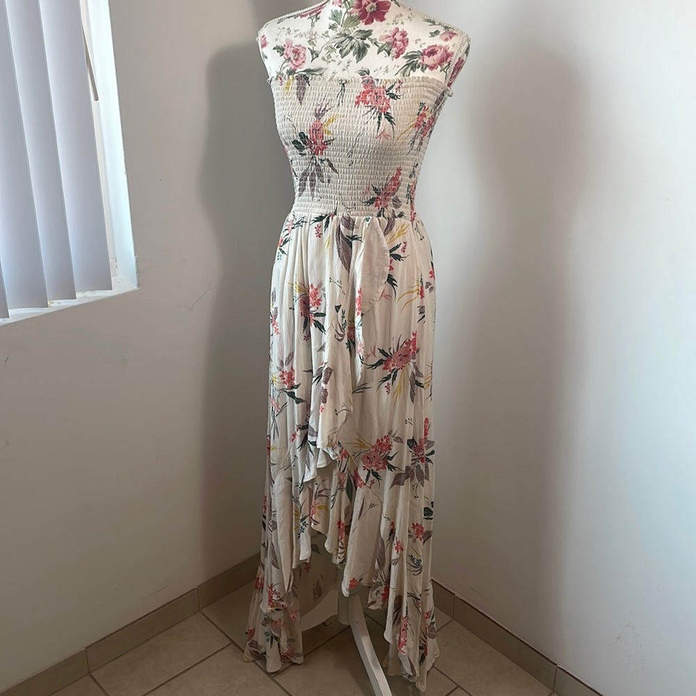 Sylar & Fade Sleeveless Floral High Low Maxi Dress